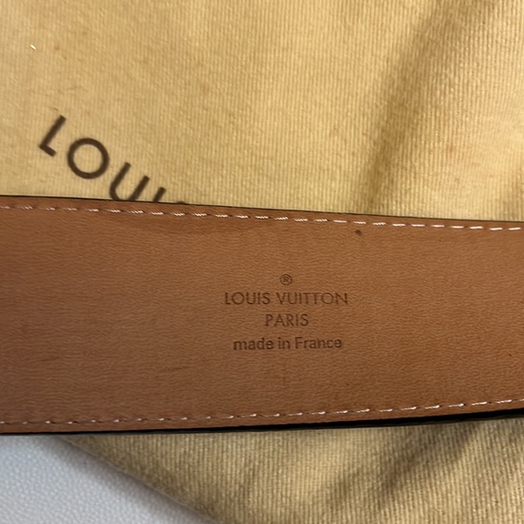 [Like New] Louis Vuitton Black Epi Electric LV Initiales Belt - Picture 5 of 7